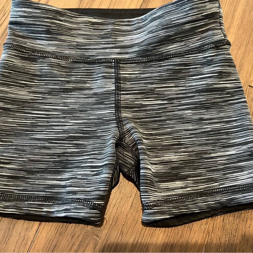 Old Navy Reversible Performance Shorts for Girls S 6/7